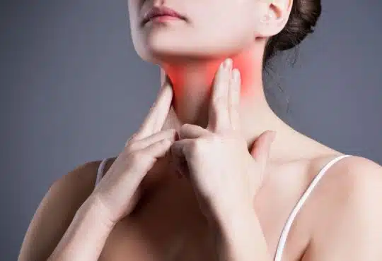 Les maux de gorge causes et traitements