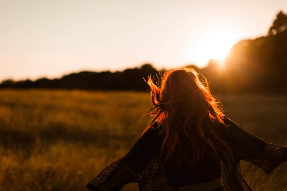 Apprendre à croquer la vie à pleine dent : 10 astuces pour être plus heureux
